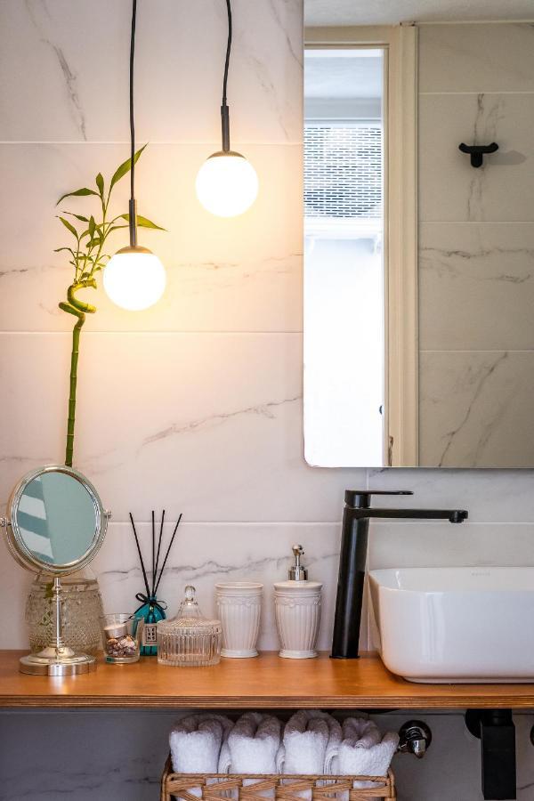 Jasmine Guesthouse สโกเปลอสทาวน์ ภายนอก รูปภาพ